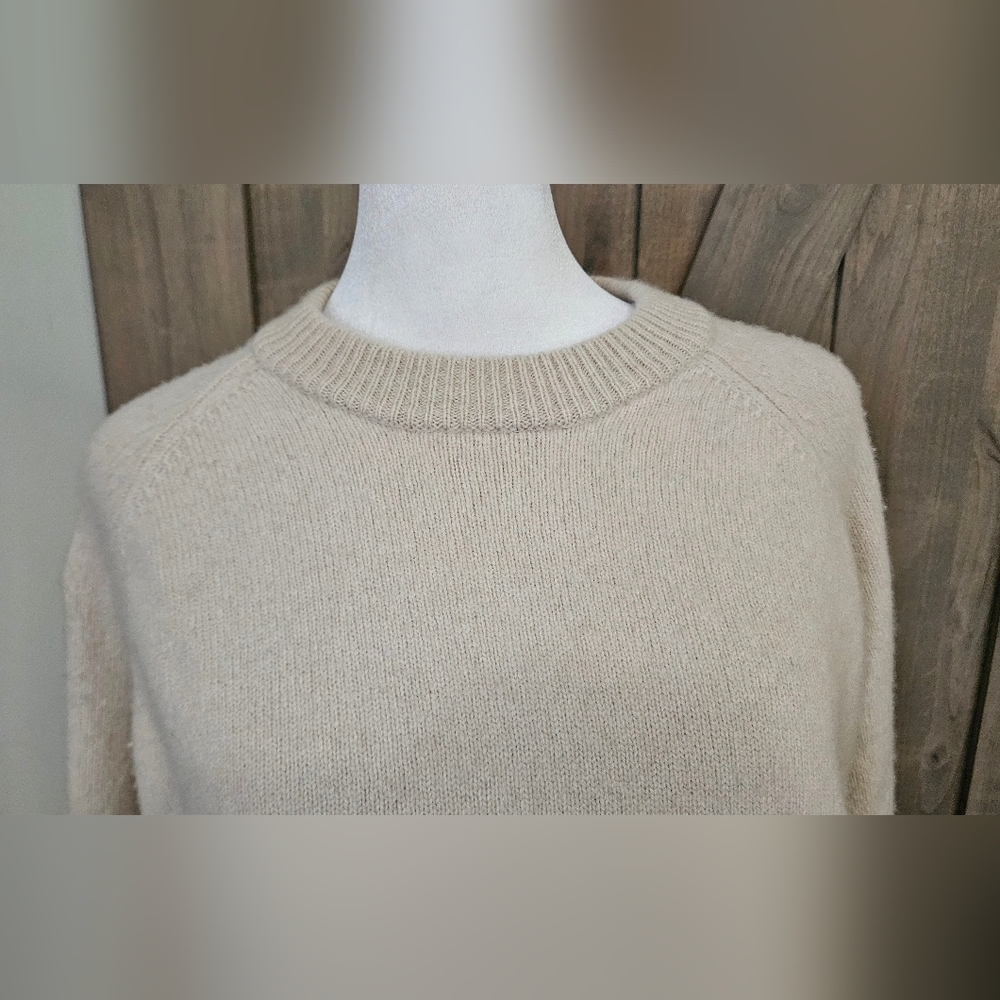 MADEWELL (Re)sourced Cashmere Crewneck Sweater In Heathered Beige. XS - Picture 8 of 15